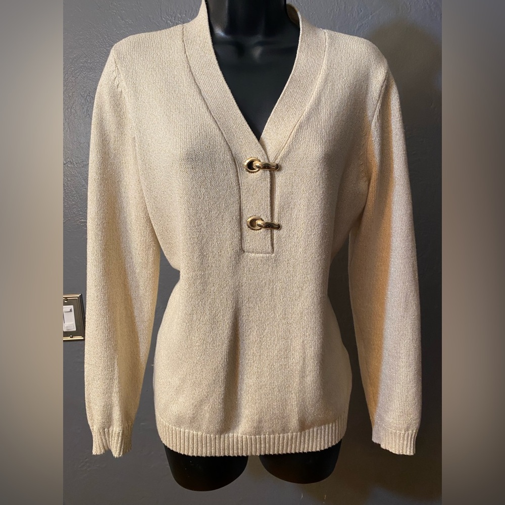 CHARTER CLUB Ivory and Gold Metallic Sweater with gold Hinged Closures